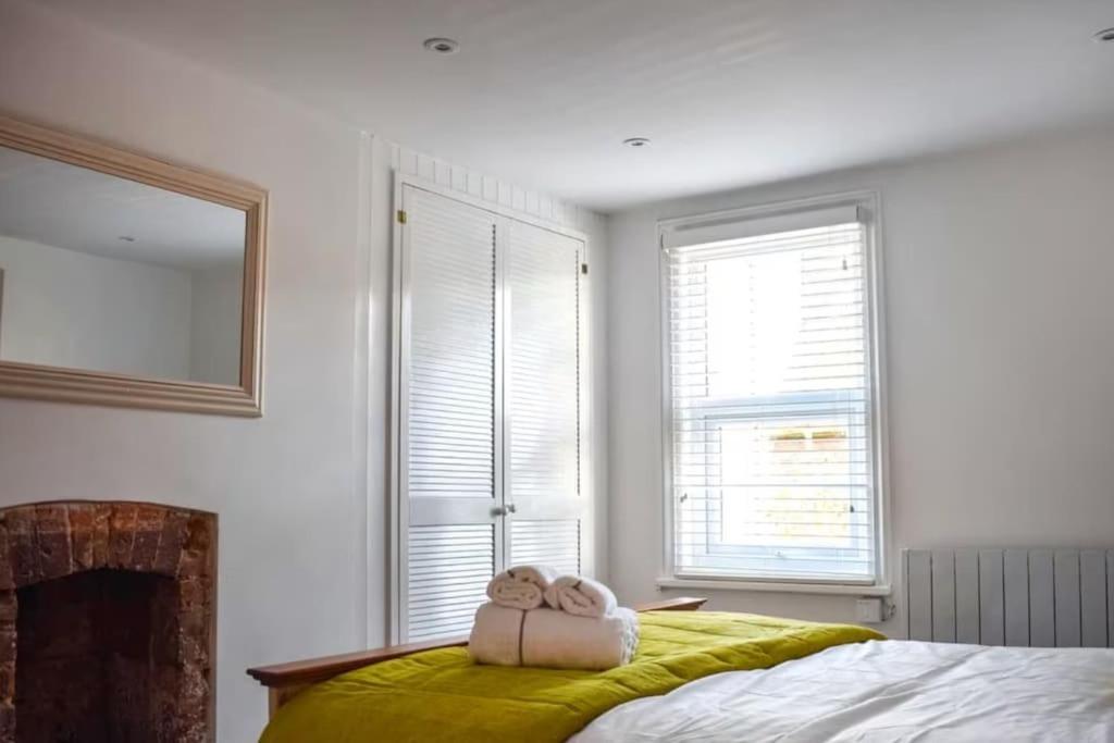 Beautiful Renovated Cottage In Mersham Ashford Kent Экстерьер фото